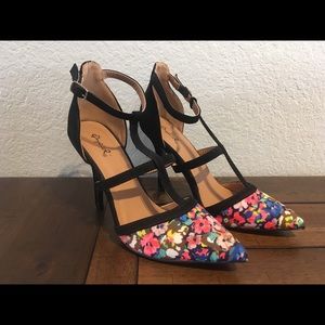 Quipid Pointed Toe Heels, Size 8.5, 3” Heel